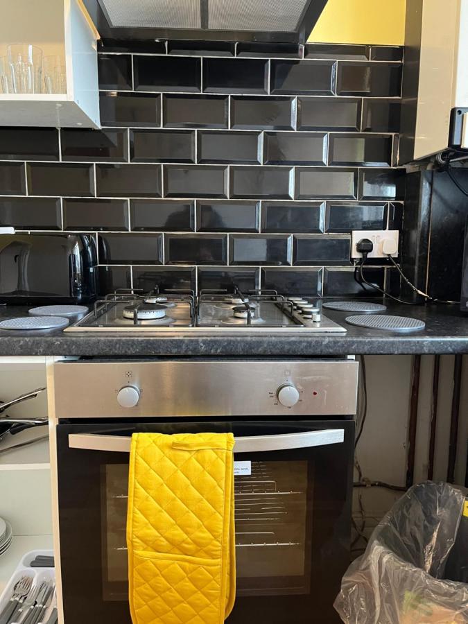 2 Bedroom Apartment, 5 Minutes From City Centre Newcastle upon Tyne Zewnętrze zdjęcie
